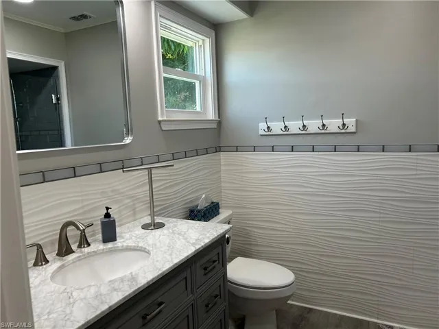 3663  Bayview  AVE, St. James City, FL 33956