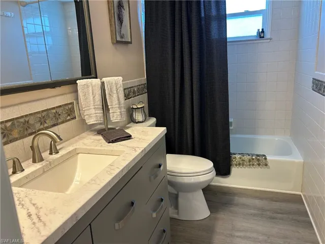 3663  Bayview  AVE, St. James City, FL 33956
