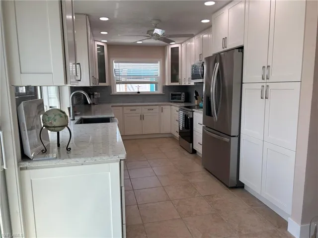 3663  Bayview  AVE, St. James City, FL 33956