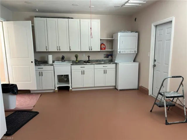 3663  Bayview  AVE, St. James City, FL 33956