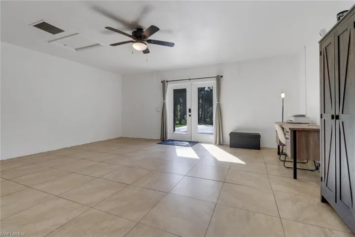 4281  14th SE AVE, Naples, FL 34117