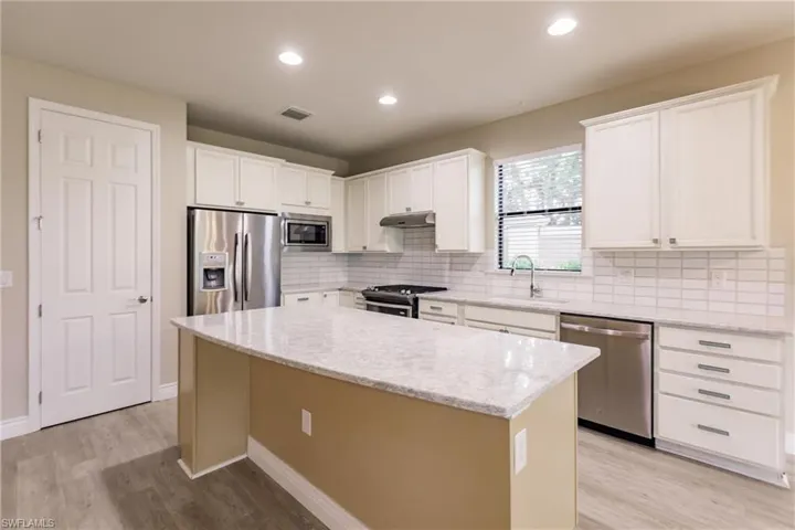 6602  Everton  CT, Fort Myers, FL 33966