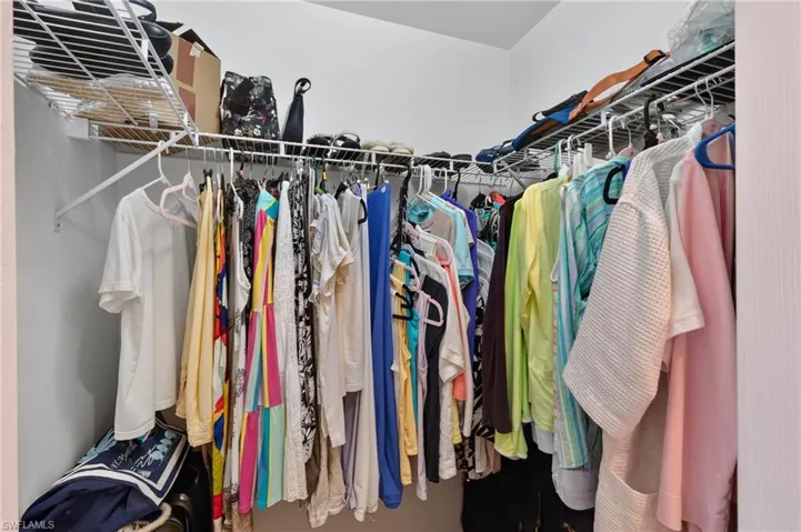 Walk-in Primary Bedroom Closet