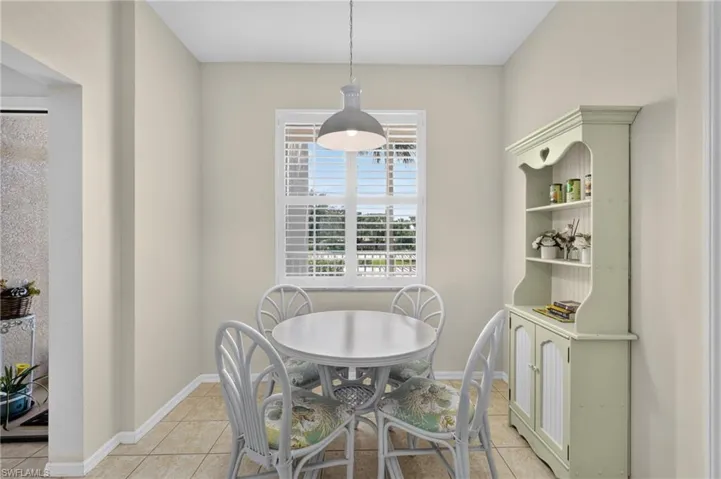 Enjoy Breakfast in the eat in Kitchen Dining Room