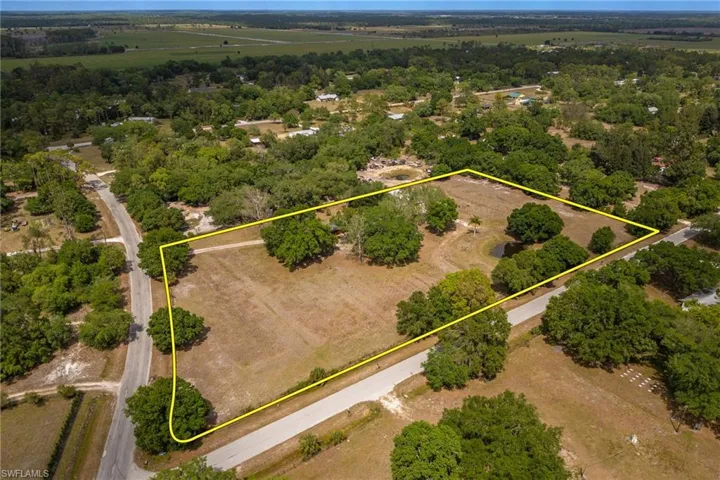 Drone / aerial view featuring a rural view