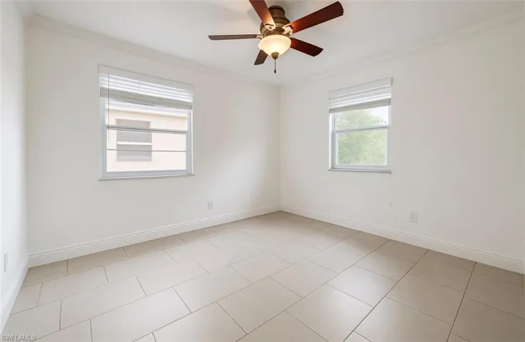 1400 Pompei Ln 77, Naples, Florida 34103