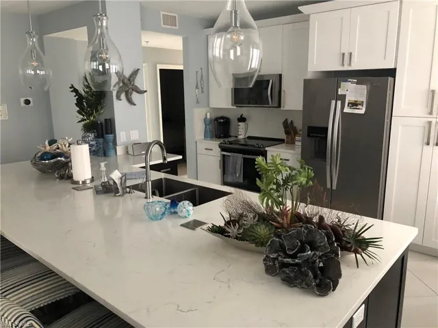 11021 Gulf Reflections Dr 101, Fort Myers, Florida 33908