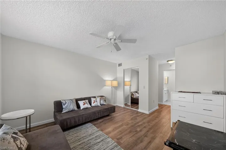 1180 Wildwood Lakes Blvd 106, Naples, Florida 34104