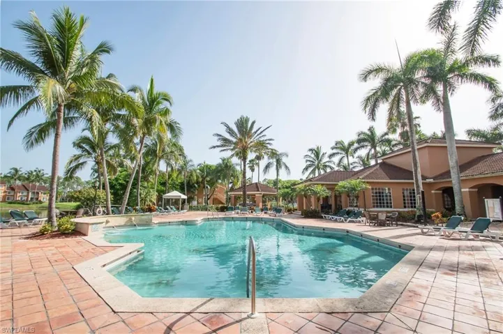 1180 Wildwood Lakes Blvd 106, Naples, Florida 34104