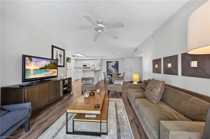 1180 Wildwood Lakes Blvd 106, Naples, Florida 34104