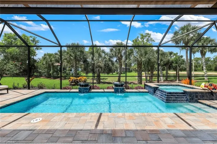 8890 Spotted Towhee Dr, Naples, Florida 34120