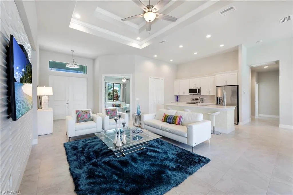 2214 Cape Coral PKWY, Cape Coral, FL 33914,224089609