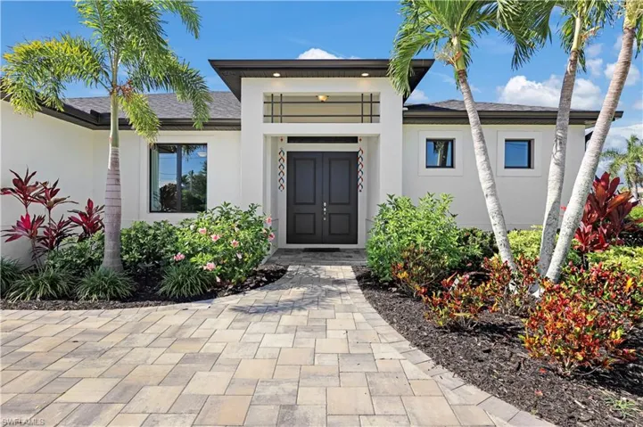 2214 Cape Coral PKWY, Cape Coral, FL 33914,224089609
