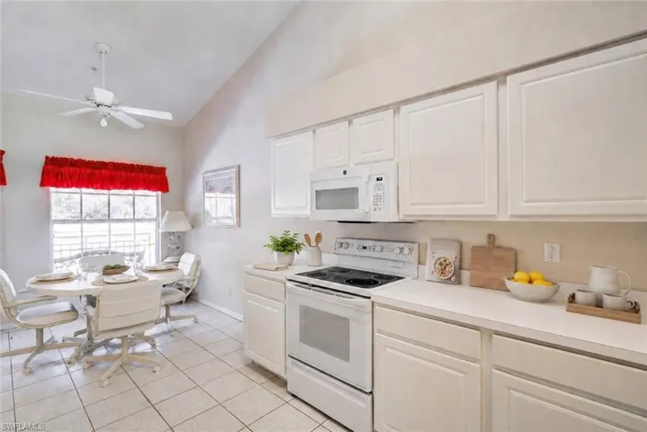 1970 Willow Bend Cir 204, Naples, Florida 34109