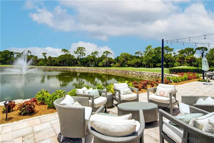 1970 Willow Bend Cir 204, Naples, Florida 34109