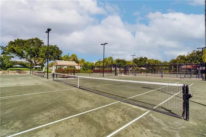 1970 Willow Bend Cir 204, Naples, Florida 34109