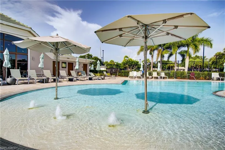 1970 Willow Bend Cir 204, Naples, Florida 34109