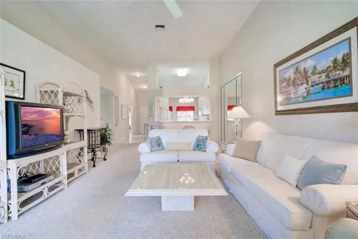 1970 Willow Bend Cir 204, Naples, Florida 34109