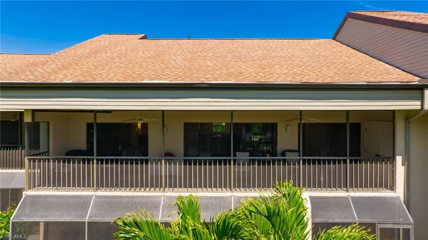 Aerial Rear View of Lanai