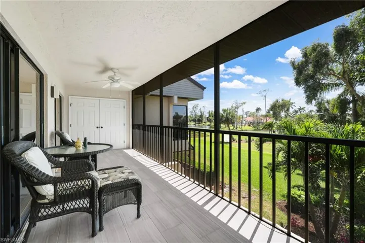Huge Screened in Lanai