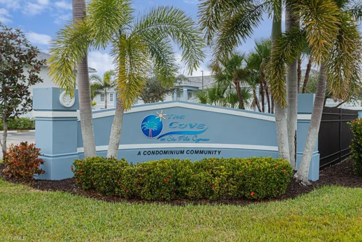 8416  Bernwood Cove  LOOP, Fort Myers, FL 33966
