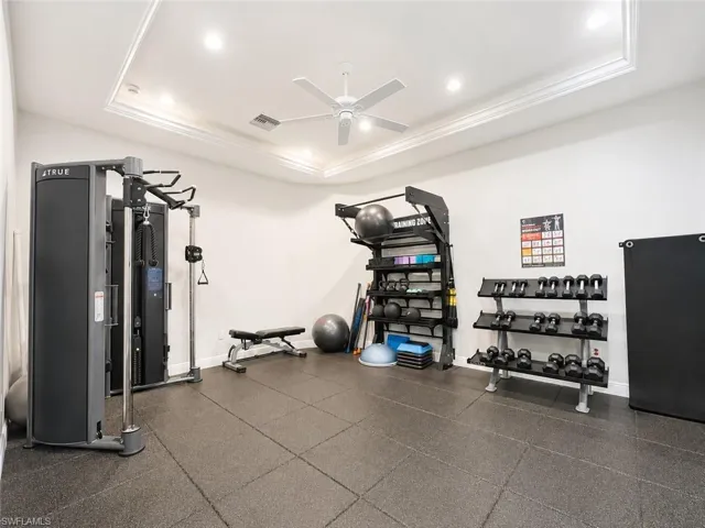 5601 Turtle Bay Dr 2003, Naples, Florida 34108