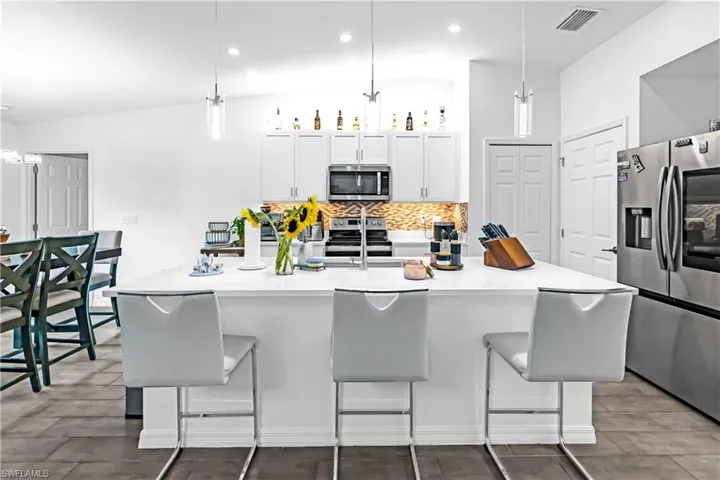 1307 Sw 13th Ter, Cape Coral, Florida 33991