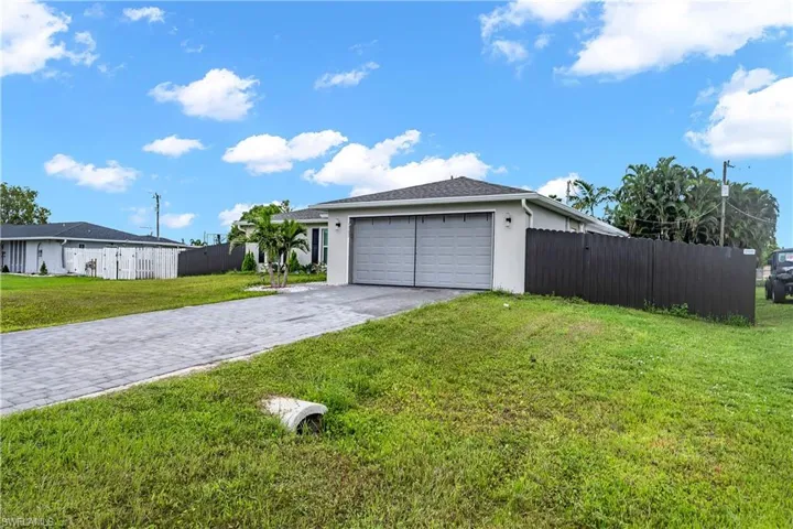 1307 Sw 13th Ter, Cape Coral, Florida 33991