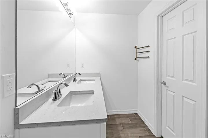 1307 Sw 13th Ter, Cape Coral, Florida 33991