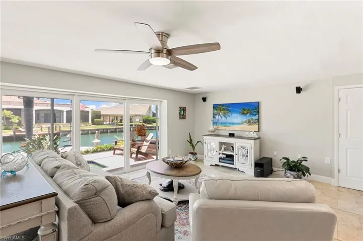 1784 Wavecrest Ct, Marco Island, Florida 34145