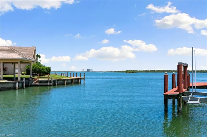 1784 Wavecrest Ct, Marco Island, Florida 34145
