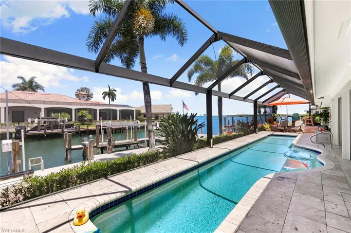 1784 Wavecrest Ct, Marco Island, Florida 34145