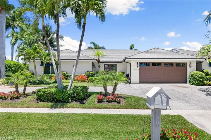 1784 Wavecrest Ct, Marco Island, Florida 34145