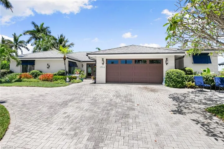 1784 Wavecrest Ct, Marco Island, Florida 34145