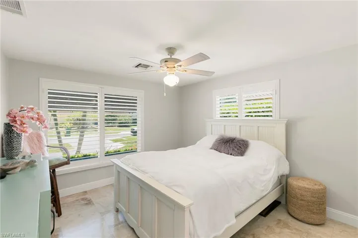 1784 Wavecrest Ct, Marco Island, Florida 34145