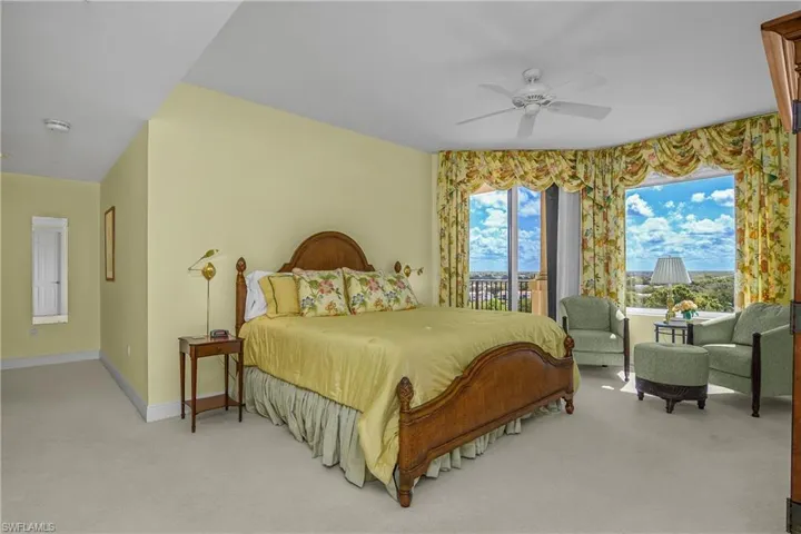 8787 Bay Colony Dr 906, Naples, Florida 34108