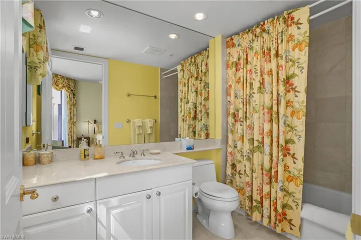 8787 Bay Colony Dr 906, Naples, Florida 34108