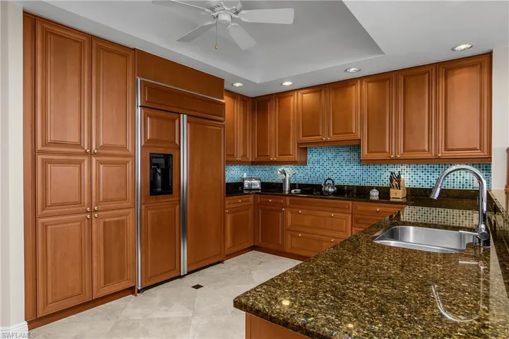 8787 Bay Colony Dr 906, Naples, Florida 34108