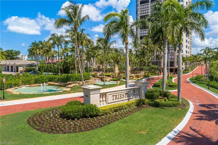 8787 Bay Colony Dr 906, Naples, Florida 34108