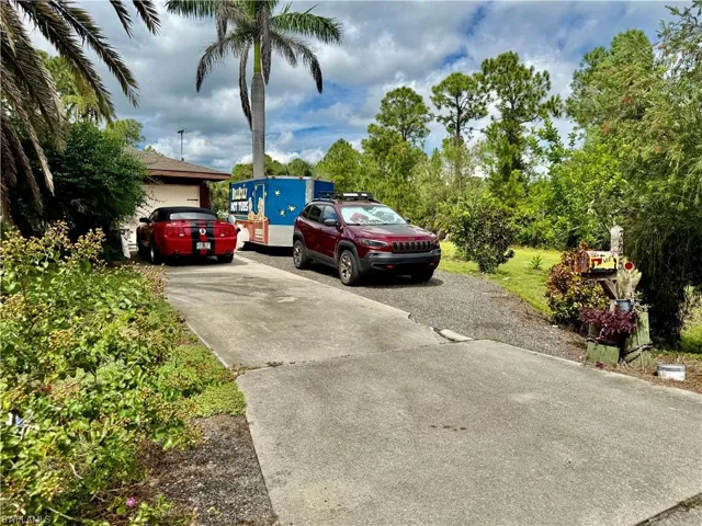325 Wellington Ave, Lehigh Acres, Florida 33936