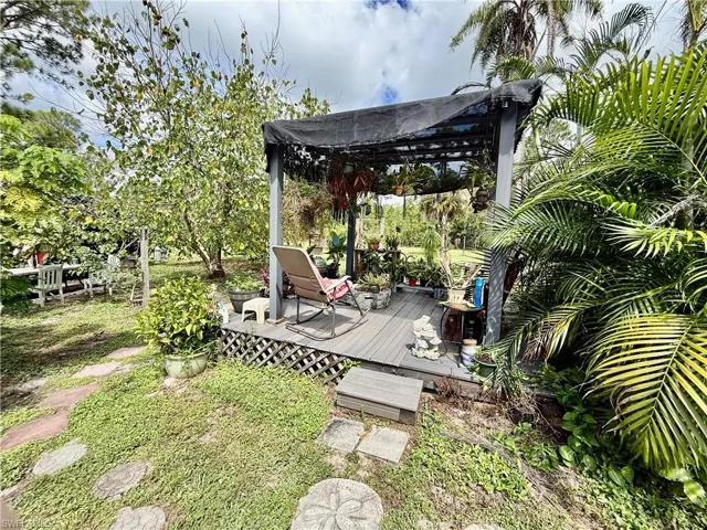 325 Wellington Ave, Lehigh Acres, Florida 33936