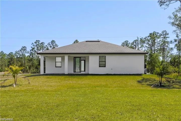 821 Newell St E 821, Lehigh Acres, Florida 33974