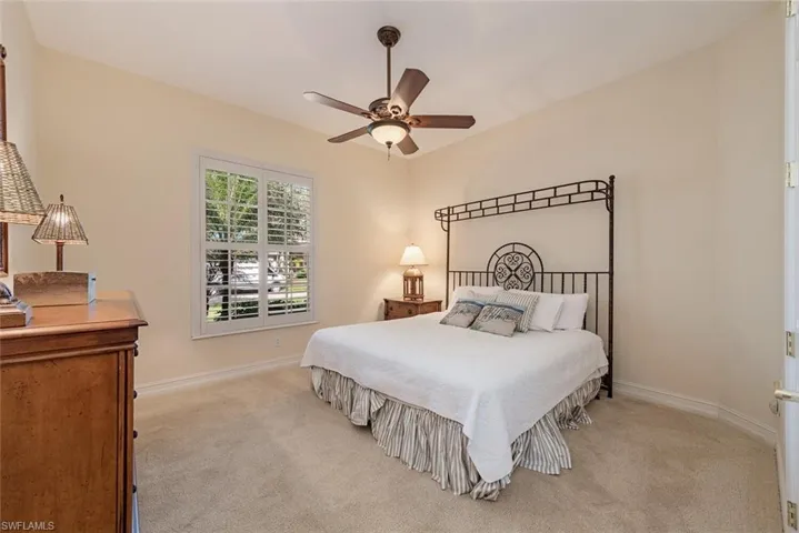 Guest bedroom #1