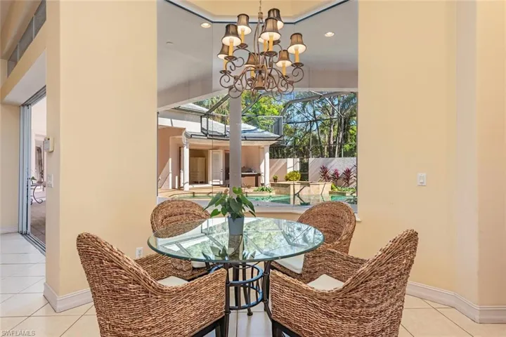 Breakfast nook with views of the courtyard