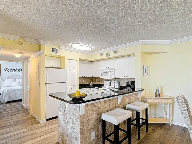 Breakfast bar