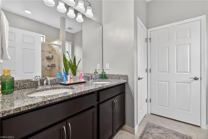 10894 Glenhurst St, Fort Myers, Florida 33913