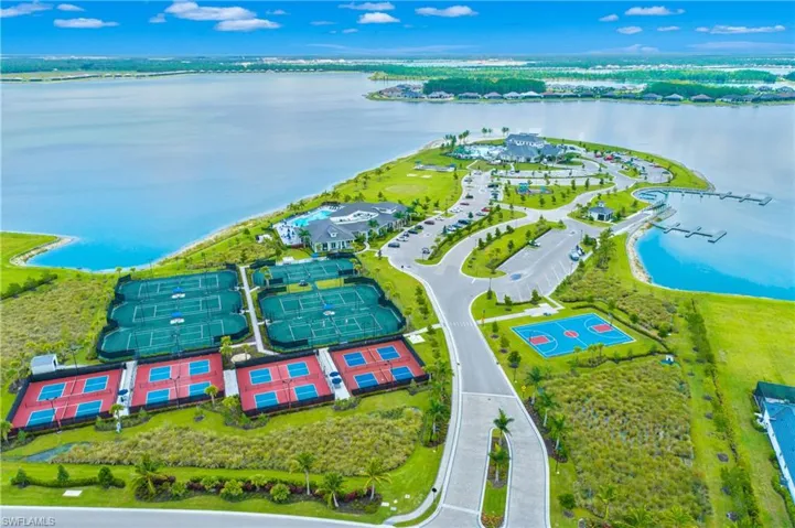 19380  Aqua Shore  DR, Fort Myers, FL 33913