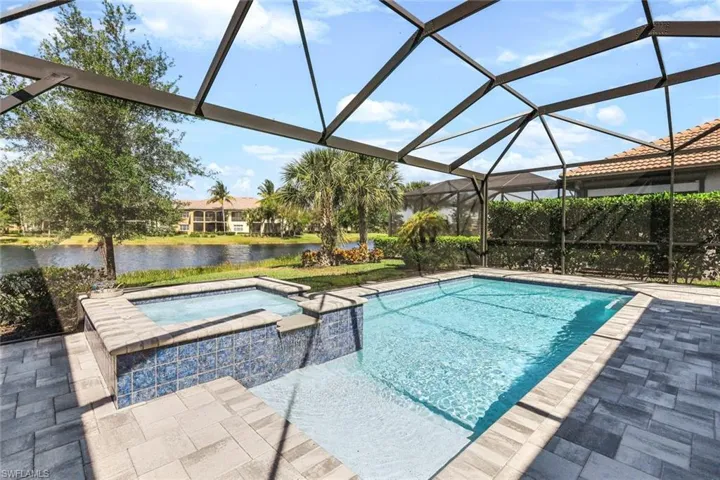 Pool & Spa