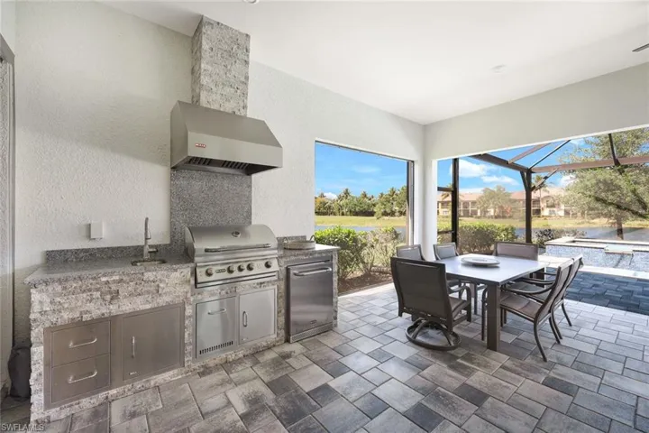 Outdoor Kitchen