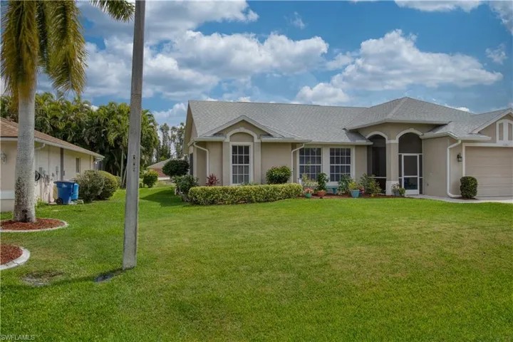 17261  Trappers  DR, Fort Myers, FL 33967